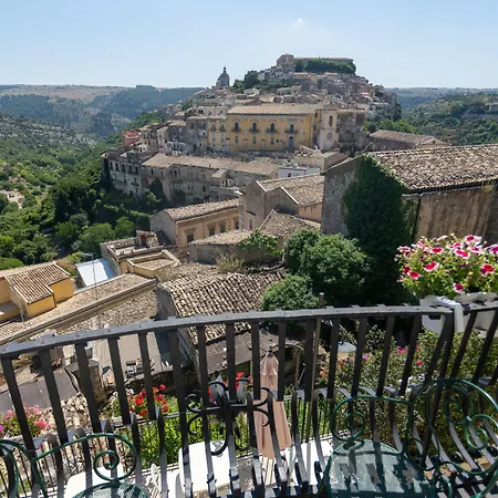 Terra Del Sole Ibla Alojamento de Acomodação e Pequeno-almoço Ragusa