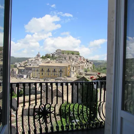 Terra Del Sole Ibla - Panoramic